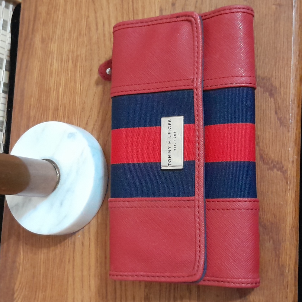 Tommy Hilfiger Wallet
